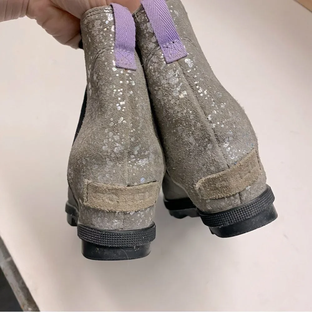 Sorel Joan of Artic Wedge Boot pull on Gray leather suede metallic Girls youth 2